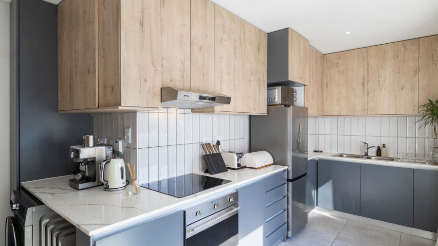 1 Bedroom Property for Sale in Sea Point Western Cape